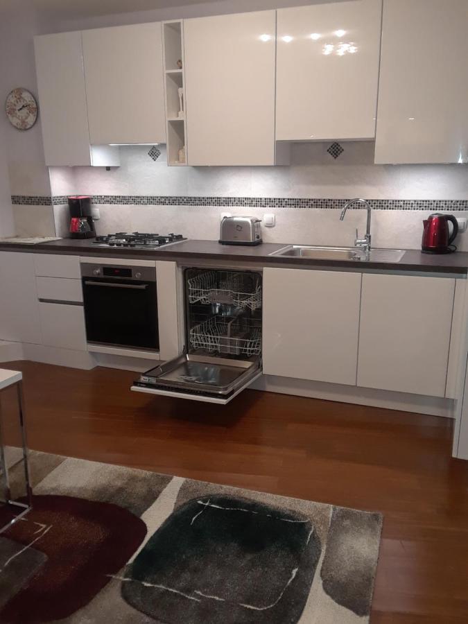 New Kosljun Apartment Short Walk To Beach Екстер'єр фото