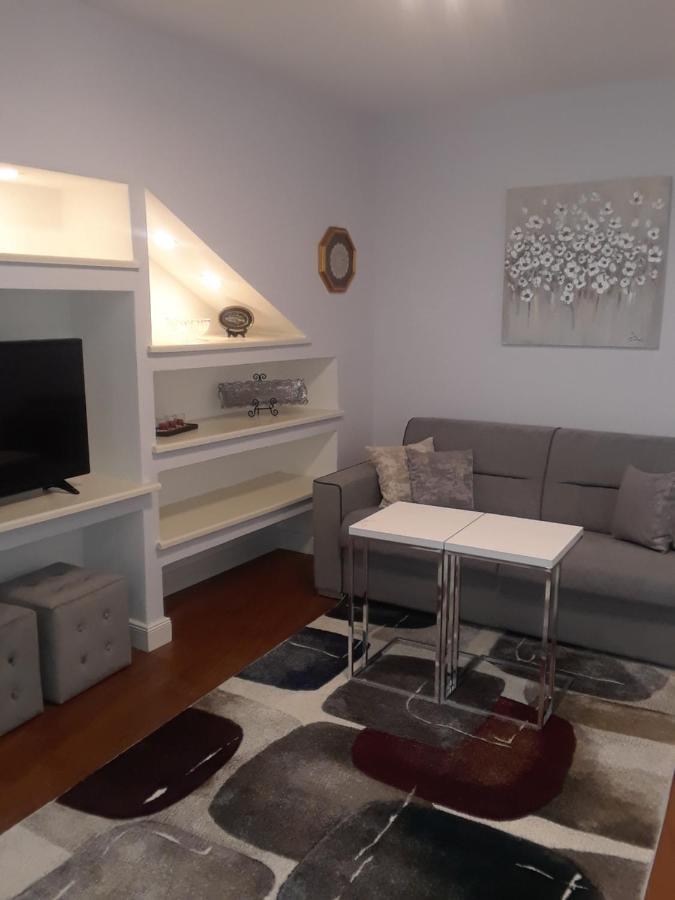 New Kosljun Apartment Short Walk To Beach Екстер'єр фото