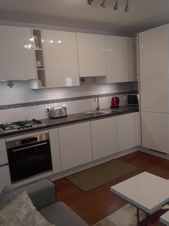 New Kosljun Apartment Short Walk To Beach Екстер'єр фото
