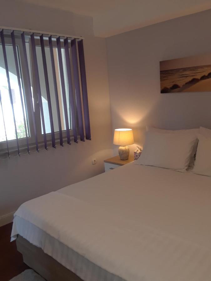 New Kosljun Apartment Short Walk To Beach Екстер'єр фото